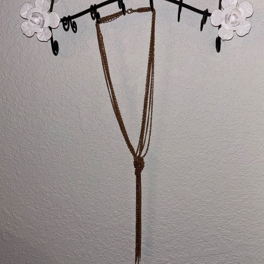 Gold chain necklace